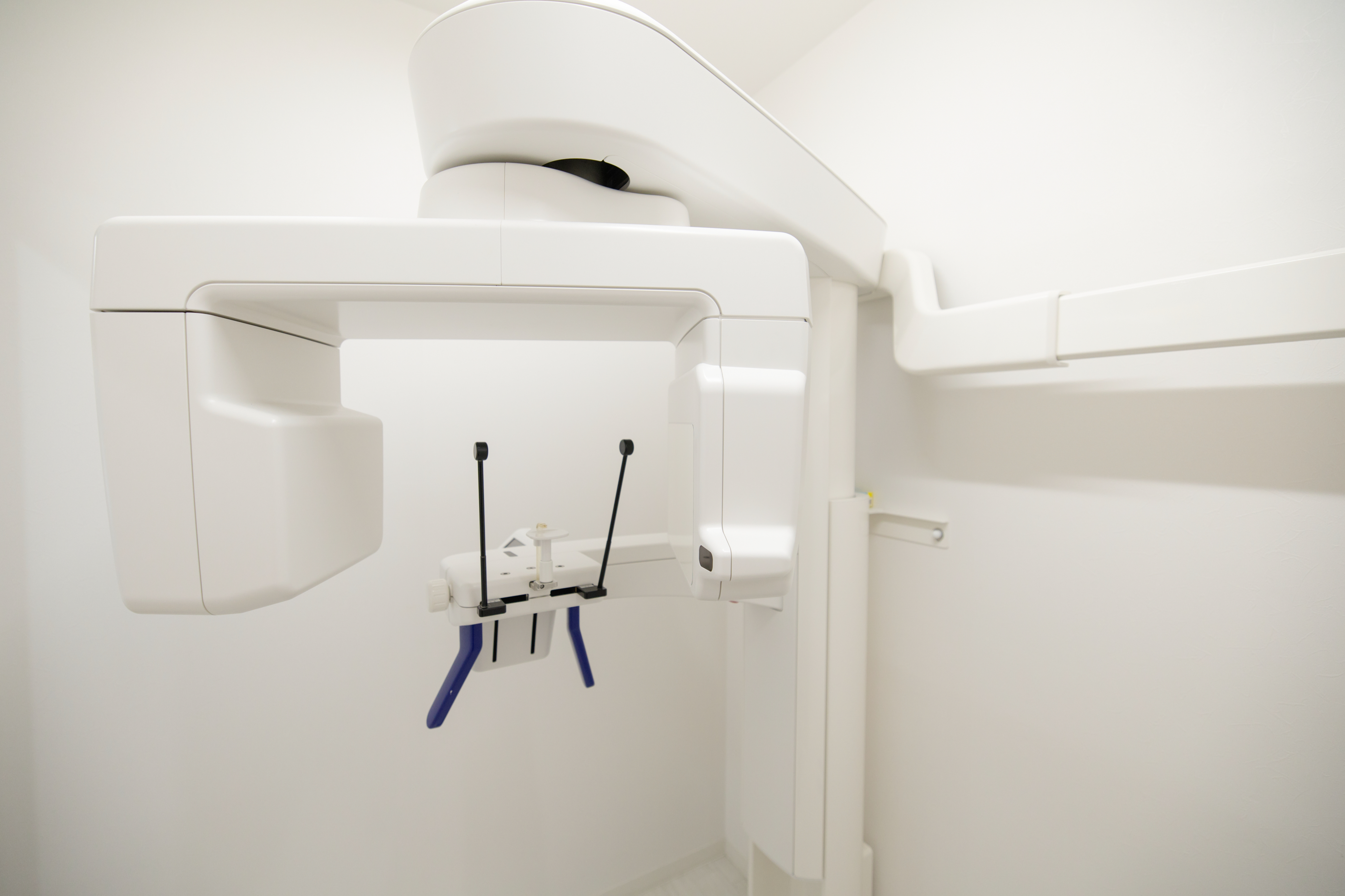 精密検査に使用する歯科用CT・パノラマレントゲン撮影装置